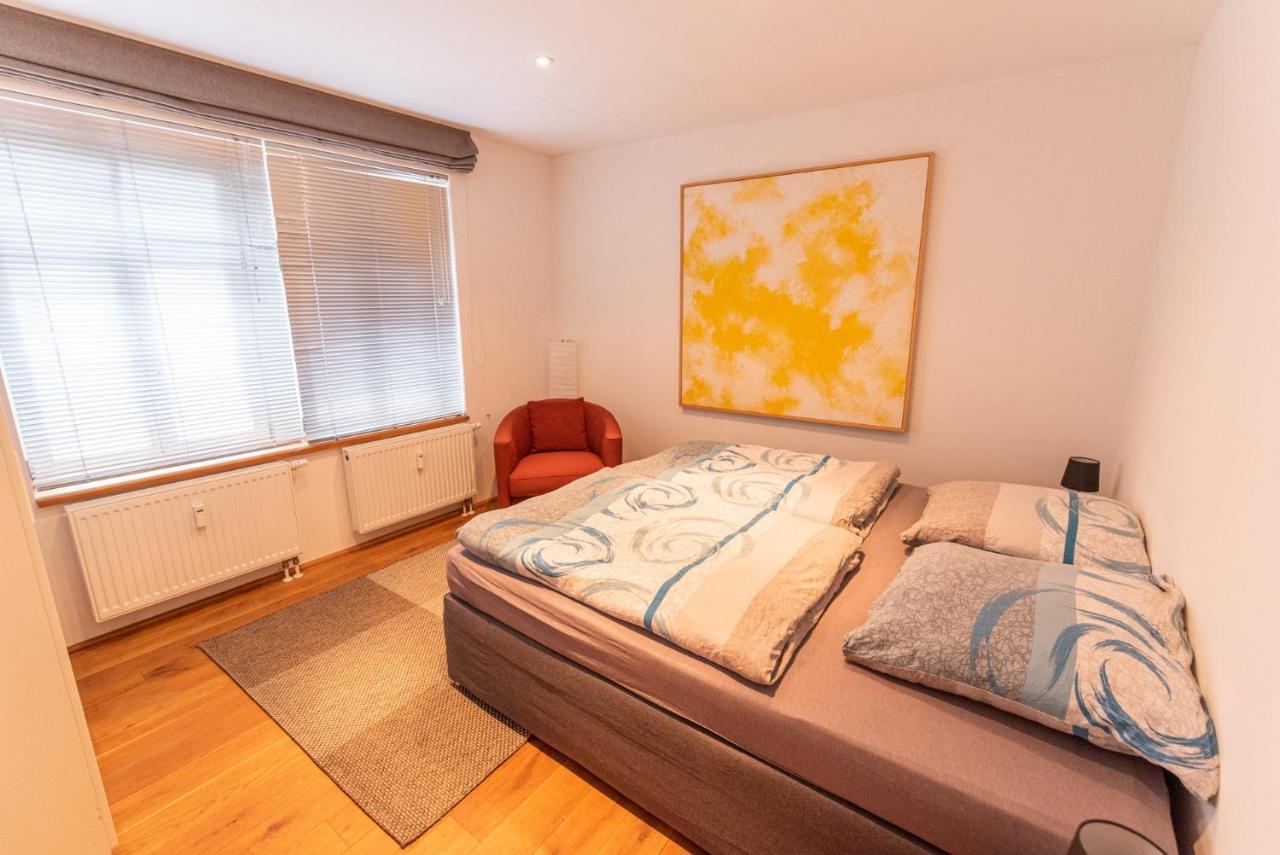 Designer Unterkunft In 15. Jahrhundert Altbau 75 M² Fuer Max. 4 Personen Appartement Eltville am Rhein Buitenkant foto